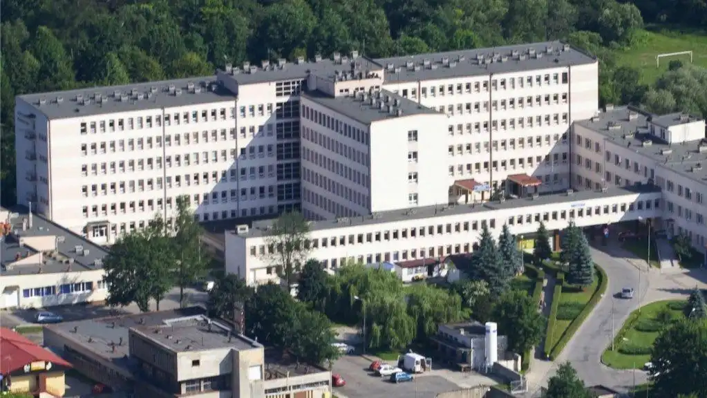 Od 1 listopada czasowe ograniczenie odwiedzin pacjentów w limanowskim szpitalu