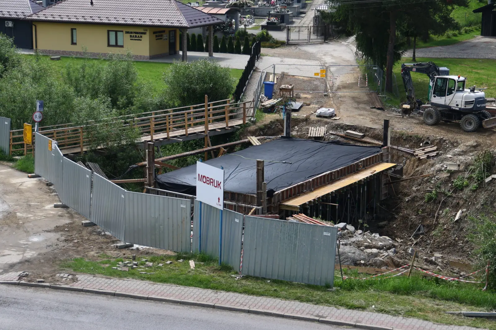Nowy most w Korzennej nabiera kształtów. Prace mają zakończyć się jeszcze latem