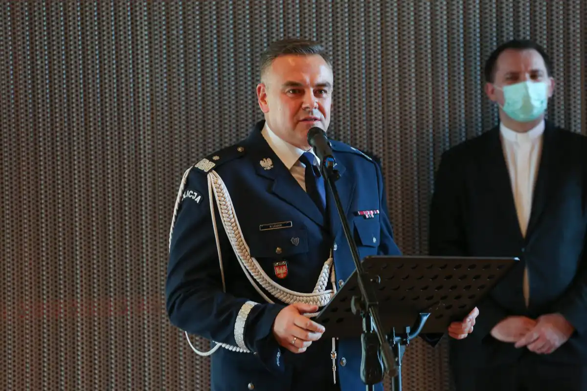 Nowi policjanci w jednostkach małopolskiego garnizonu Policji. Również w Komendzie w Gorlicach oraz Limanowej