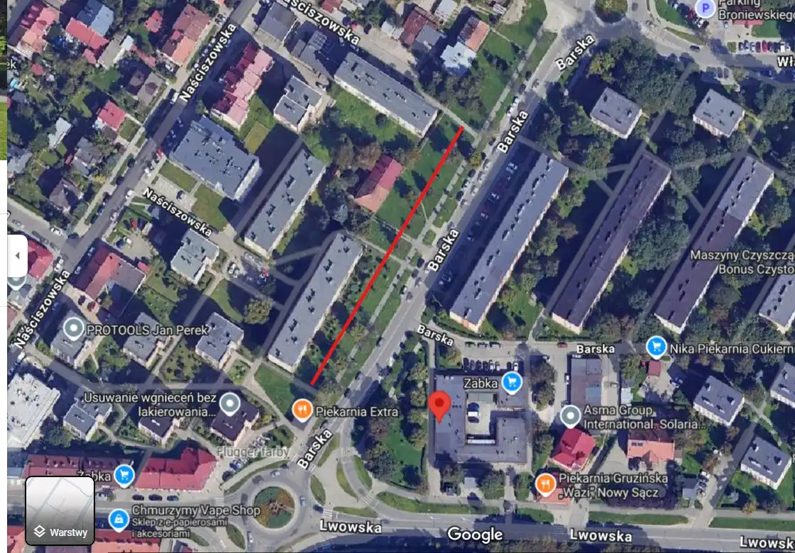 Nowy Sącz. Remont chodnika przy ul. Barskiej. Znikną zniszczone płyty, pojawi się kostka brukowa