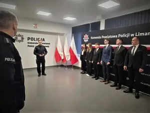 Sześciu nowych policjantów zasiliło komendę w Limanowej