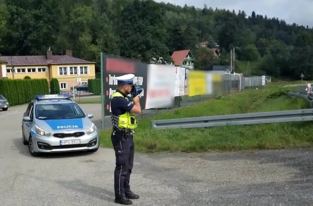 "Bezpieczna droga do szkoły" z sądeckimi policjantami