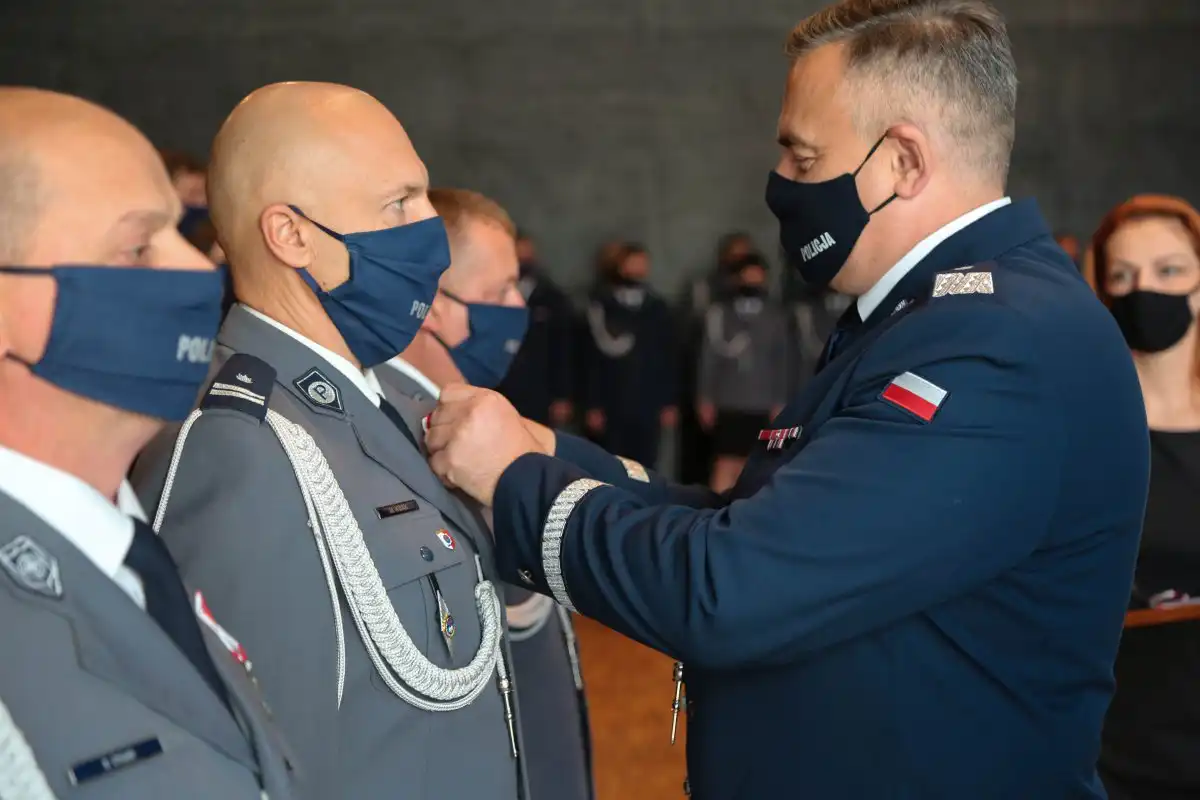 Nowi policjanci w jednostkach małopolskiego garnizonu Policji. Również w Komendzie w Gorlicach oraz Limanowej