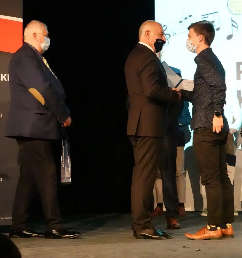 Starosta nagrodził najlepszych sportowców i trenerów