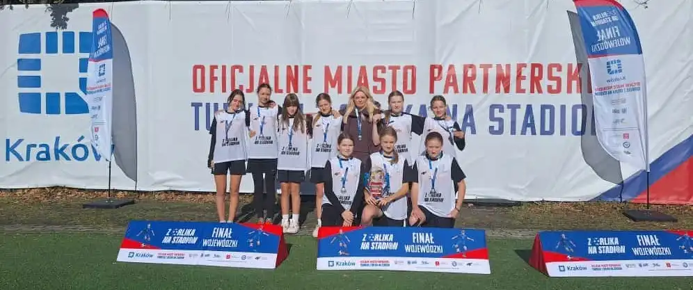 Dziewczęta z Tęgoborzy w wielkim finale „Z Orlika na Stadion”