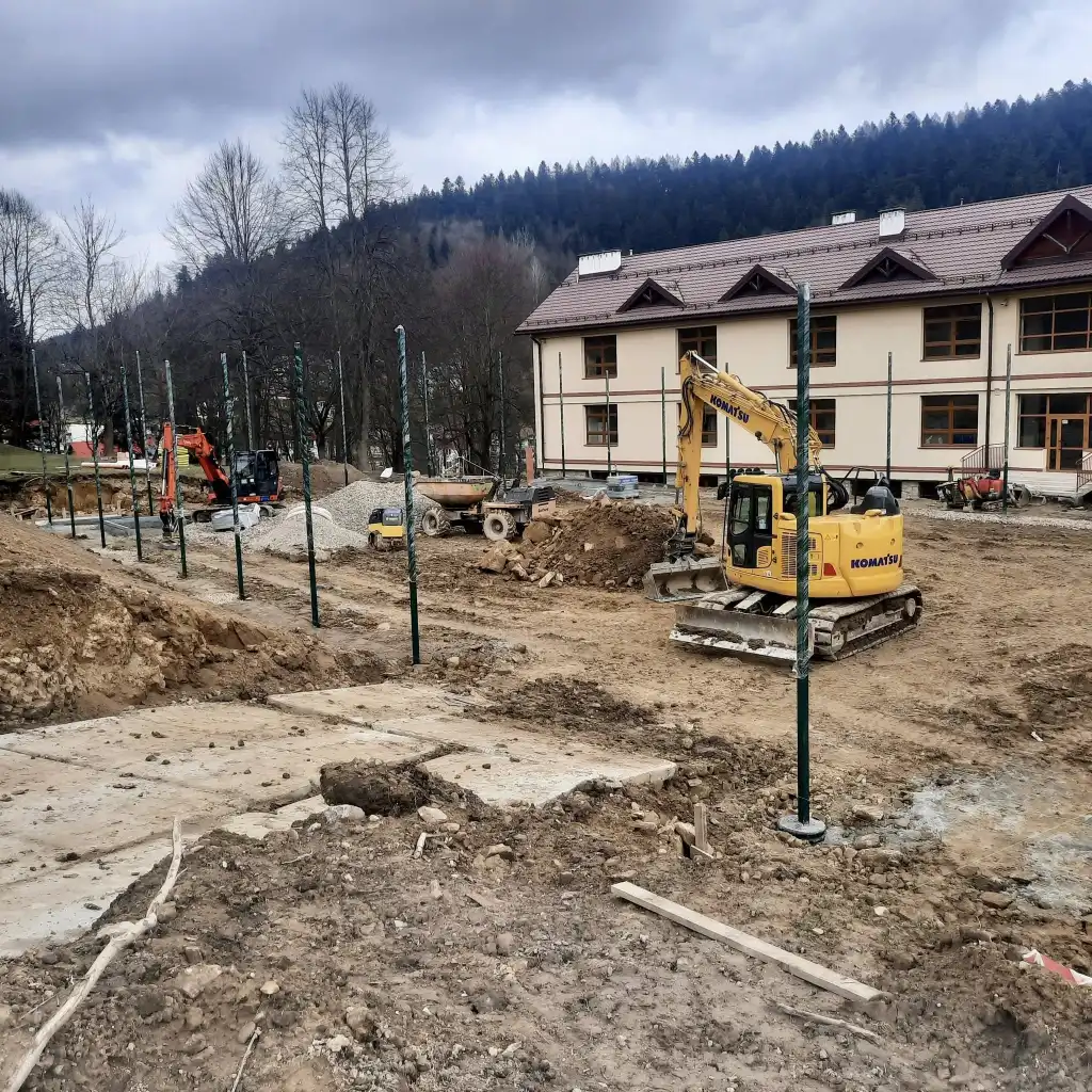 Krynica-Zdrój inwestuje w sport. Remont boisk w pełnym toku