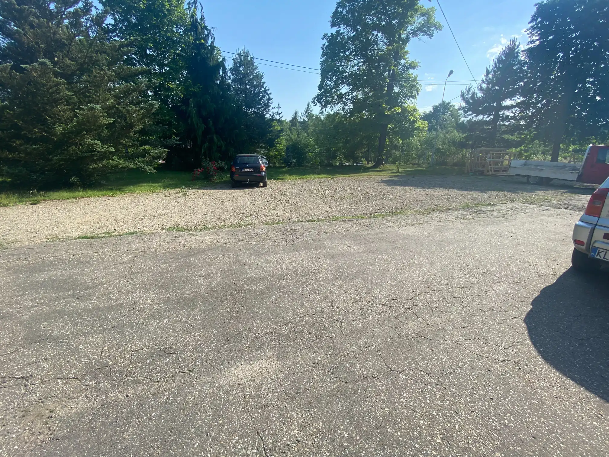 Gmina Limanowa z dotacją na budowę parkingu oraz remont drogi dojazdowej do szkoły w Pisarzowej