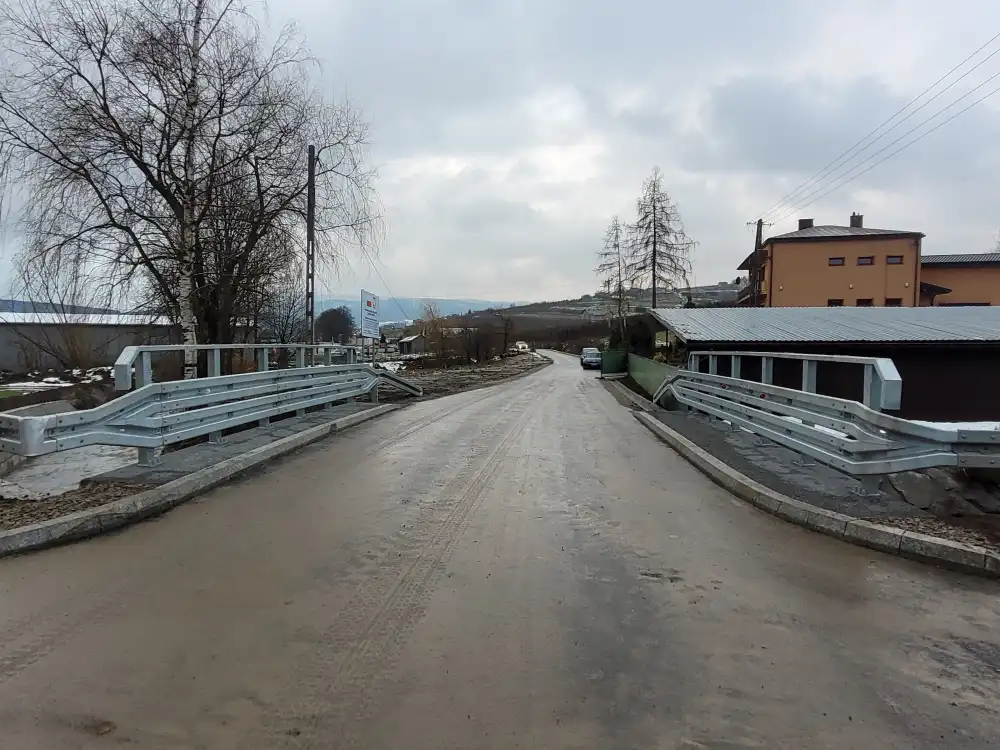 Zakończyła się odbudowa przepustu wraz przebudową drogi w Łososinie Dolnej