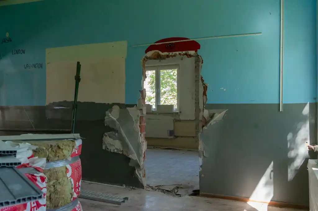 Trwa modernizacja budynku Zespołu Szkolno-Przedszkolnego w Stróżach