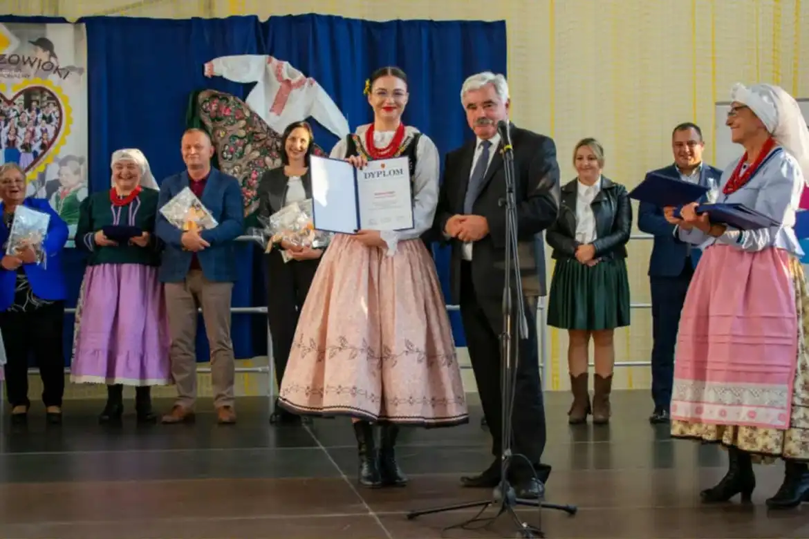 Zespół Regionalny Janczowioki z odznaczeniami za pielęgnowanie tradycji