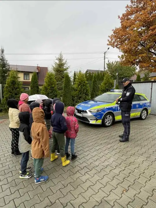 Dzielnicowy w Pasierbcu. Edukacja i zabawa w jednym