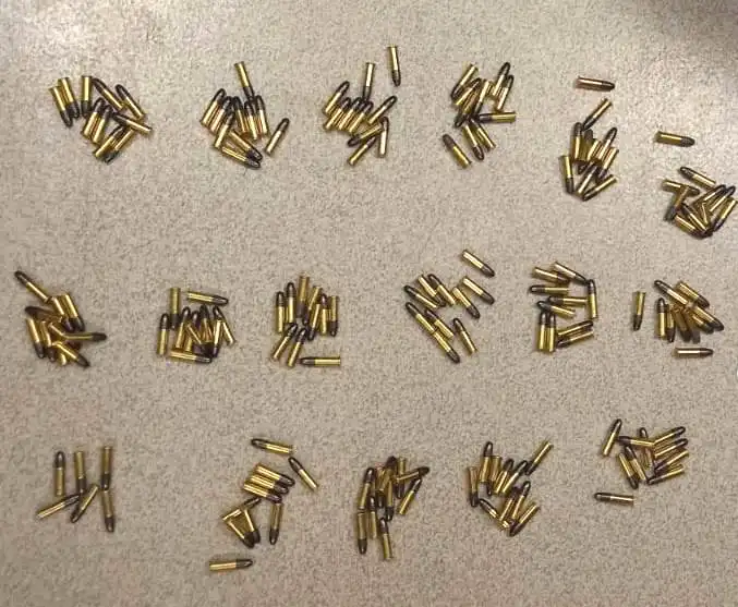 Sądecczyzna: 29-latek w samochodzie miał narkotyki a w domu broń i amunicję