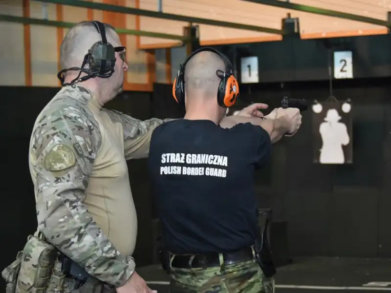 Funkcjonariusze KaOSG będą ochraniać granice Macedonii