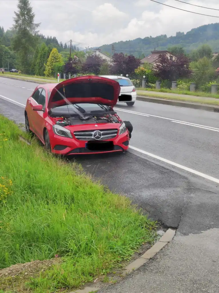 Wypadek na DK75. Dwie załogi OSP, JRG i ZRM w akcji