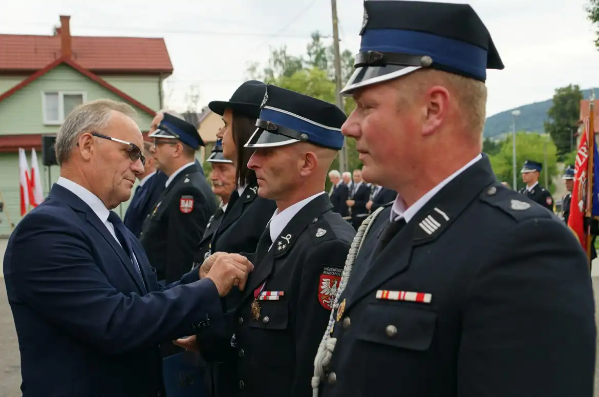 Dodatkowy sprzęt ratowniczy dla OSP Ptaszkowa