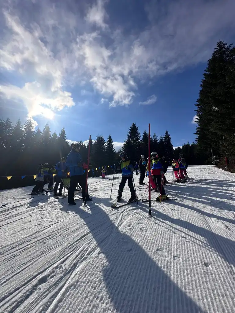 Gminne Zawody Narciarskie o Puchar Wójta Gminy Łabowa. Sportowa pasja na stoku