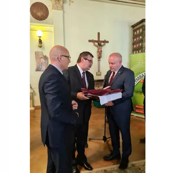 Honorowi dawcy krwi z Nowego Sącza z odznaczeniami państwowymi