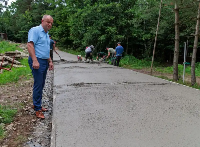 Postępują prace przy budowie drogi Lipnica Wielka Podlas
