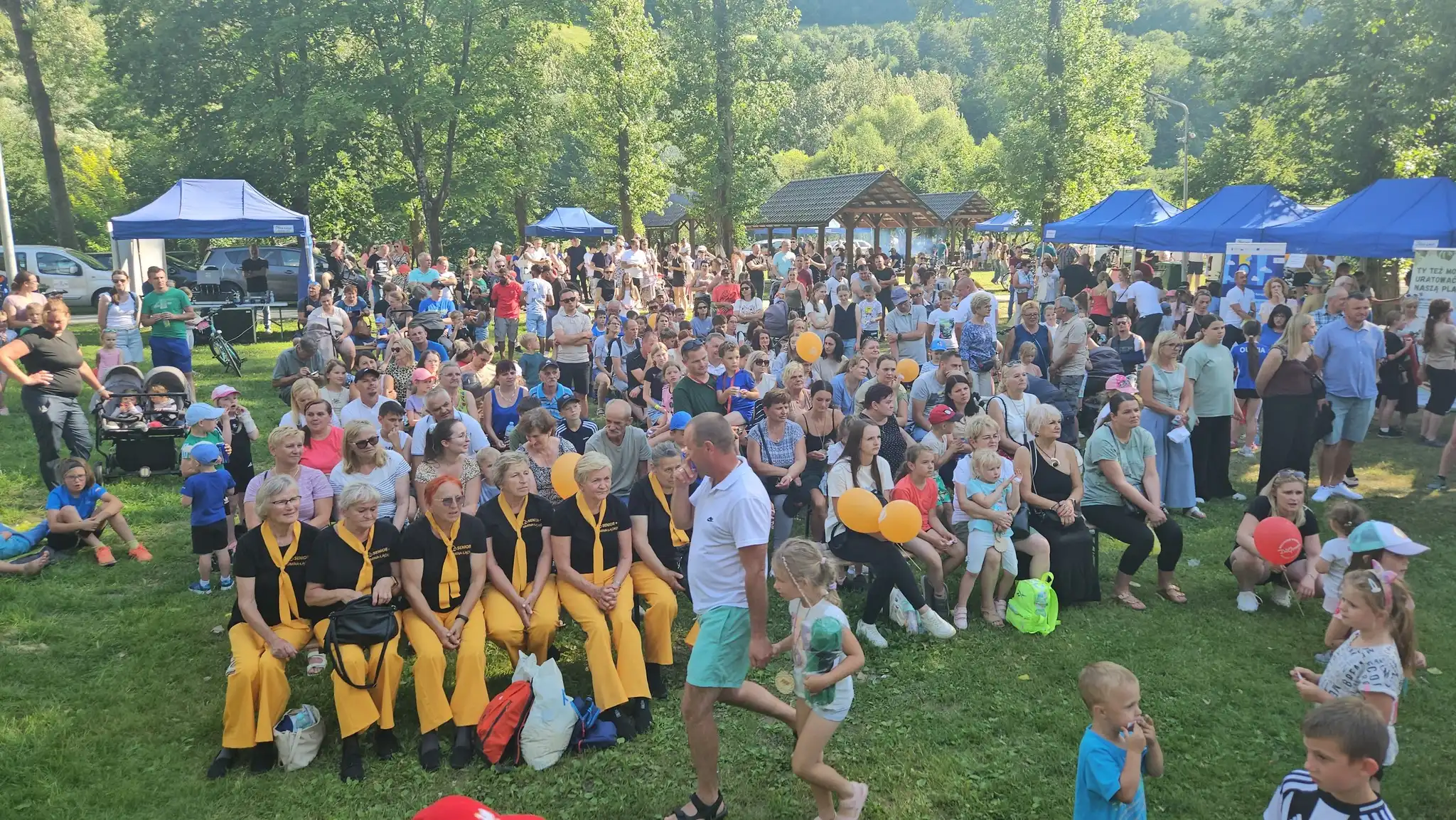 Wakacje rozpoczęte z przytupem. Piknik nad Dunajcem w Łącku pełen atrakcji