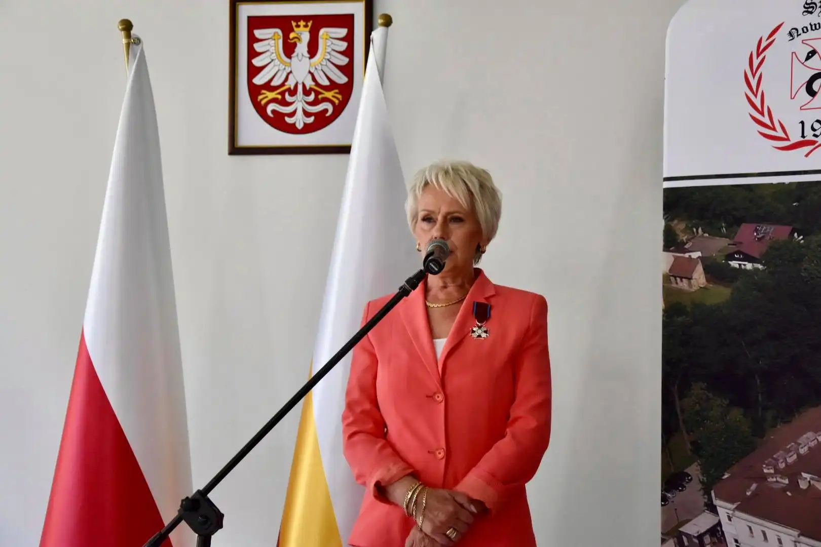 Dyrektor Szpitala Specjalistycznego w Nowym Sączu Lidia Zelek odznaczona Srebrnym Krzyżem Zasługi