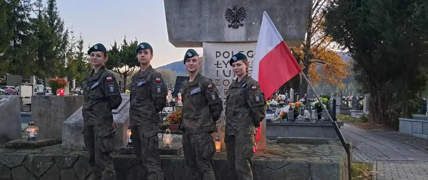 Pamięć o bohaterach XXVI Drużyny Strzeleckiej i ofiarach wojny w Tymbarku