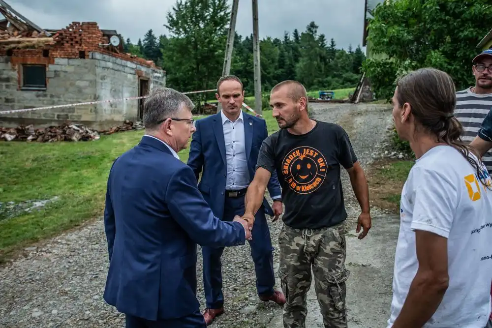 Marszałek Małopolski z wizytą w Nowym Sączu, Librantowej i Korzennej