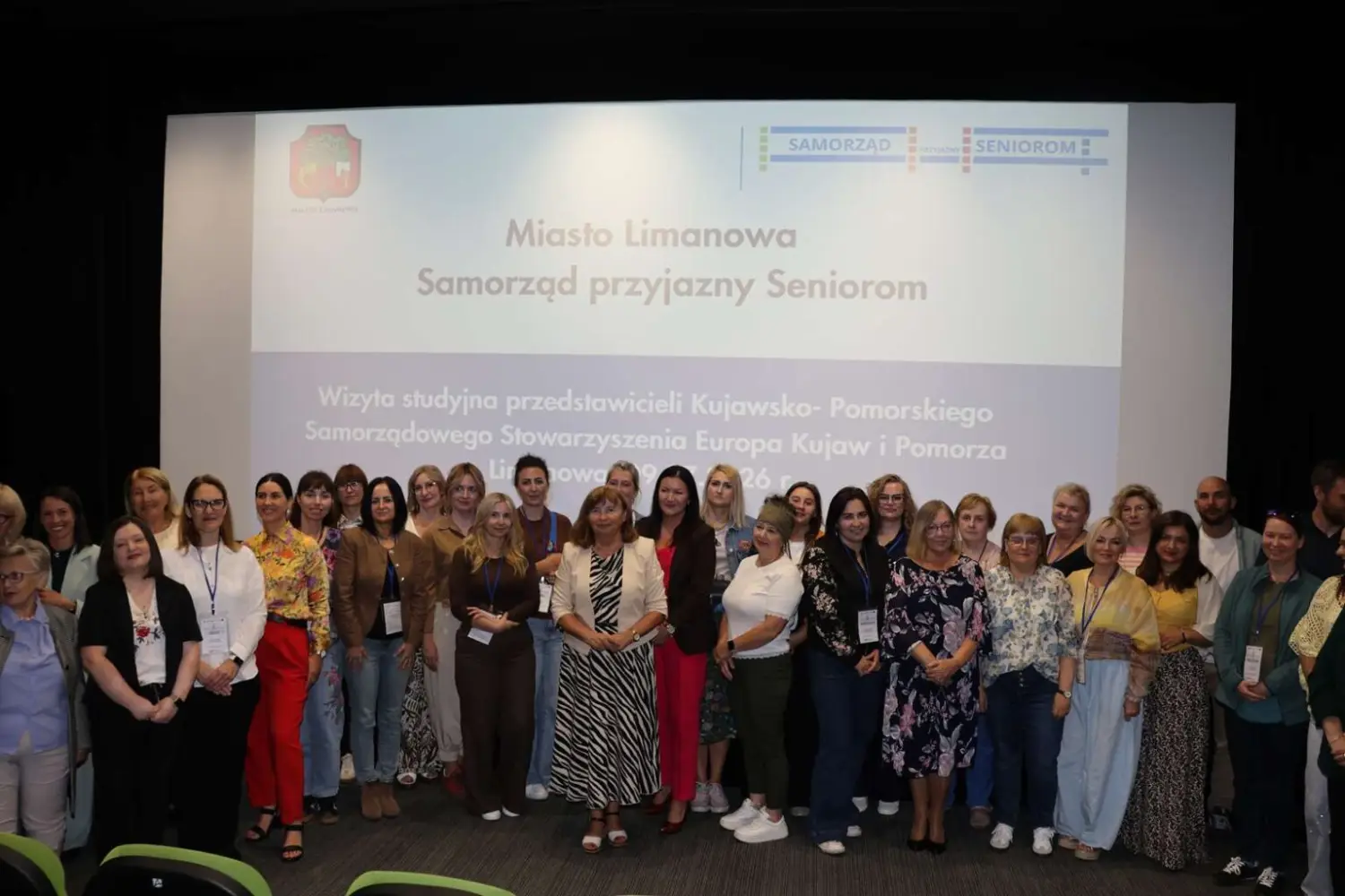 Limanowa pokazała, jak wspiera seniorów. Samorząd podzielił się swoimi doświadczeniami z gośćmi z Torunia
