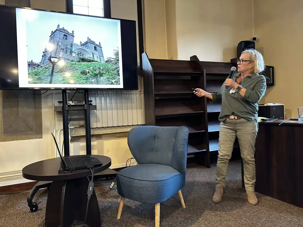 Magia portugalskiego Camino. Spotkanie z Teresą Bugaj w sądeckiej bibliotece