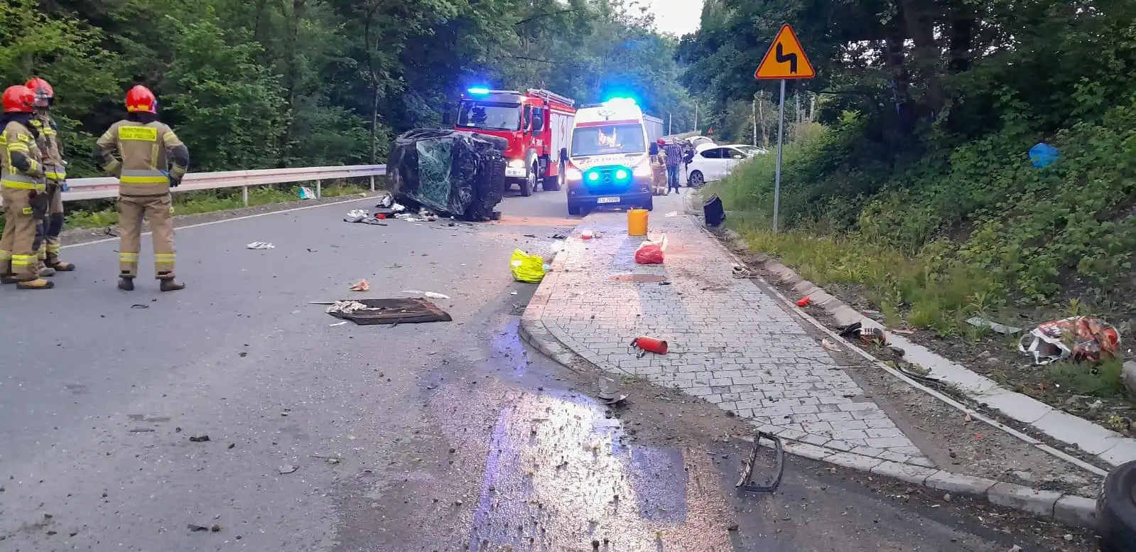 Wypadek w Naściszowej. Jedna osoba trafiła do szpitala