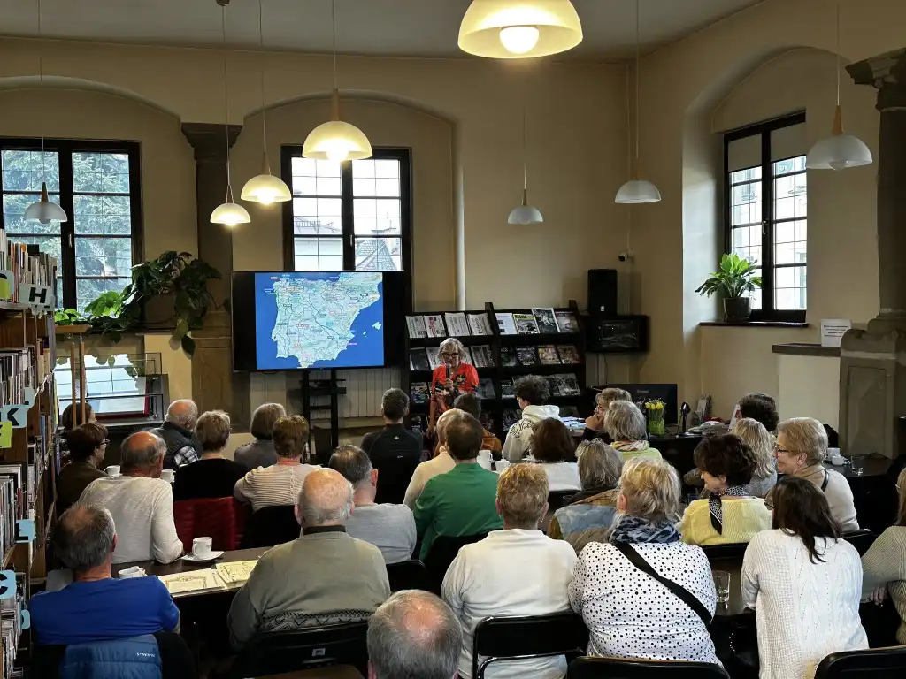Duchowa wędrówka po Drodze Św. Jakuba. Spotkanie z Teresą Bugaj w sądeckiej bibliotece