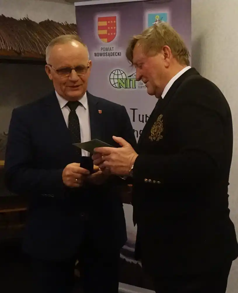 Jubileusz NIT. Złote i Srebrne Jabłka dla liderów Sądecczyzny