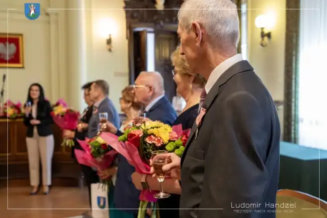 Nowy Sącz: 13 par świętowało w ratuszu Jubileusz Złotych Godów