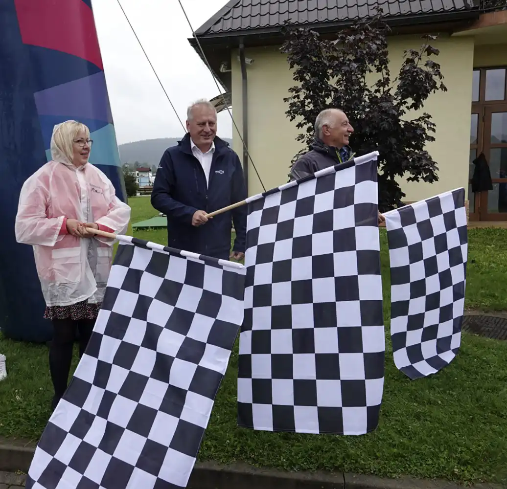 Nie zatrzymał ich deszcz. W rajdzie rowerowym Małopolska Tour wystartowało kilkuset zawodników