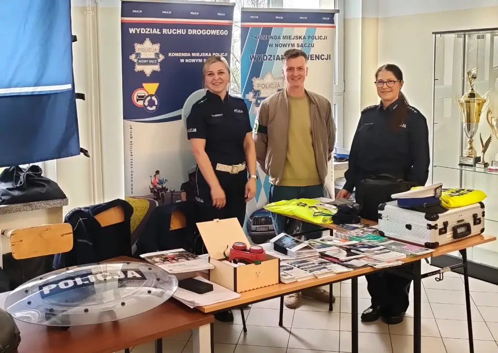 Policjanci wśród uczniów. Forum bezpieczeństwa w Nowym Sączu