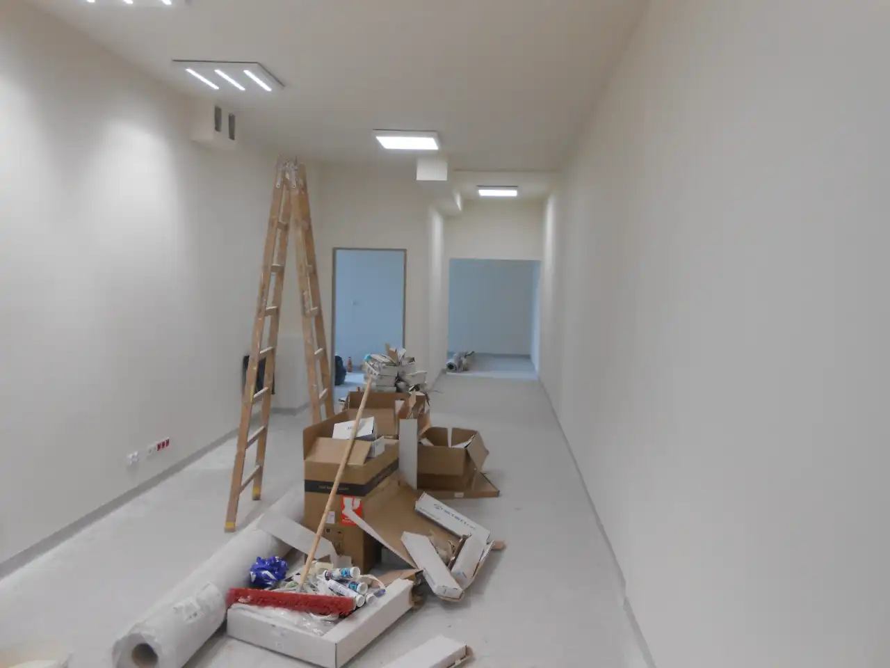 Nowy Sącz: Dobiega końca modernizacja Zespołu Poradni Specjalistycznych przy Al. Wolności 49