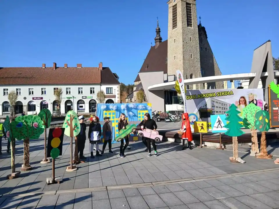 Limanowa świeci przykładem! ZSP nr 4 inspiruje do bezpieczeństwa