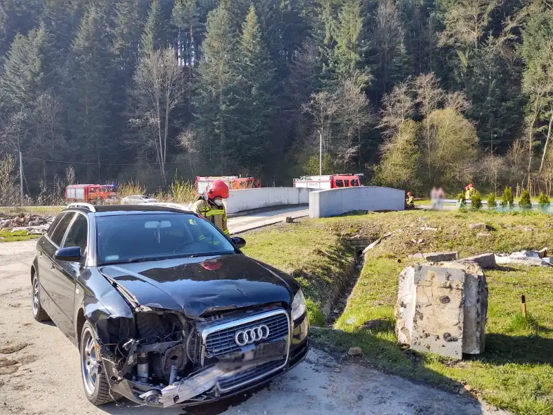 Wypadek w Piątkowej. Jedna osoba trafiła do szpitala