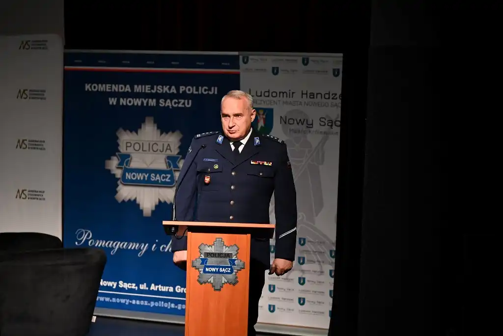 Kobiety w Policji. Stulecie służby uczczone z rozmachem w Nowym Sączu