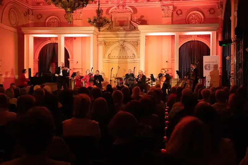 Muzyczna podróż dookoła świata z Krynicką Orkiestrą Zdrojową