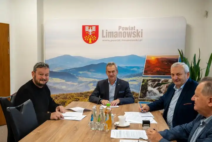 Ponad milion na drogę do centrum Tymbarku. Podpisano umowę z wykonawcą