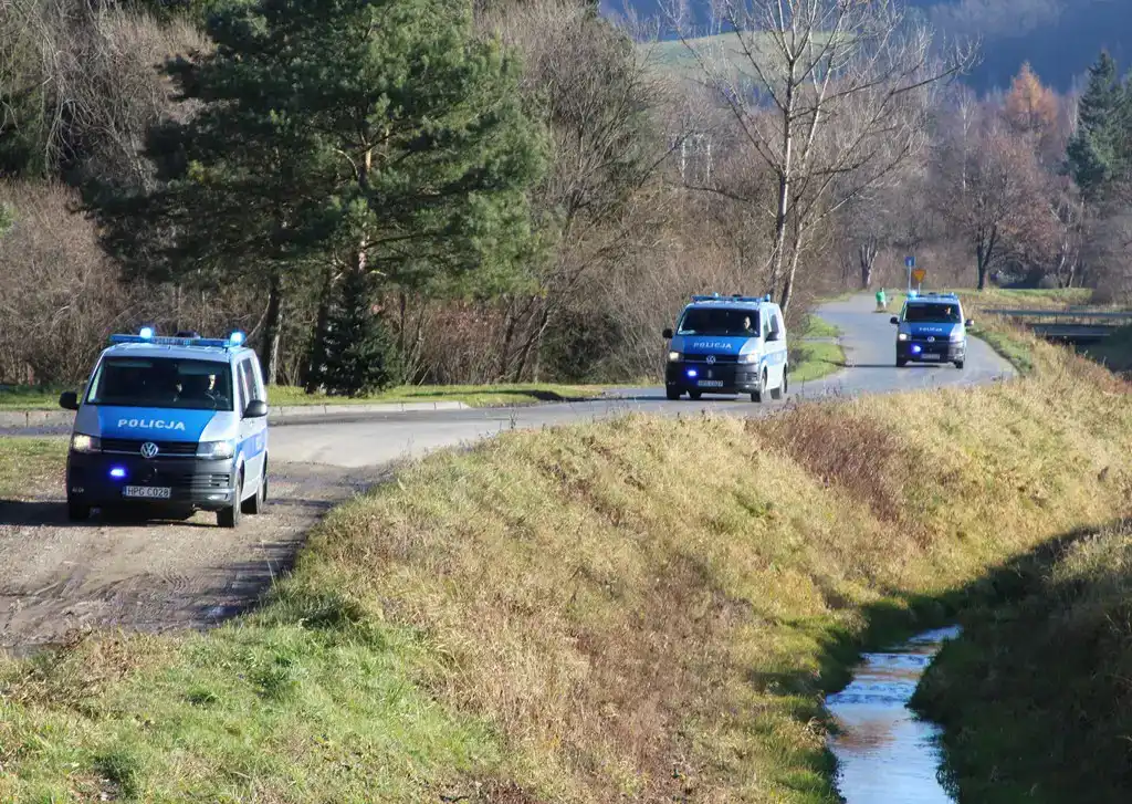 [Aktualizacja] Zaginął 17 latek z Nawojowej, rodzina prosi o pomoc