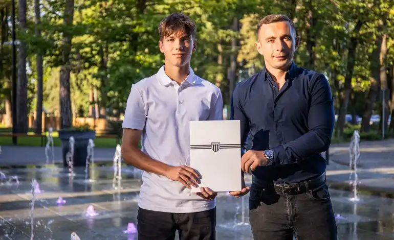 Kacper Laskosz dołącza do projektu Elite Junior