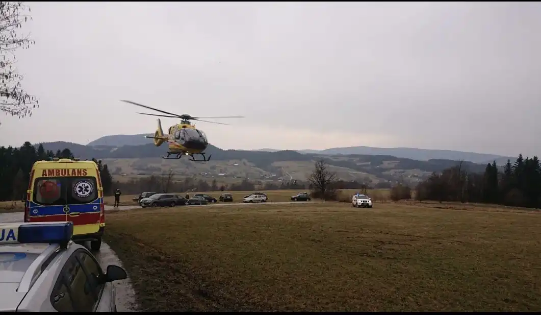 Kolejny wypadek z udziałem ciągnika rolniczego. W akcji śmigłowiec LPR