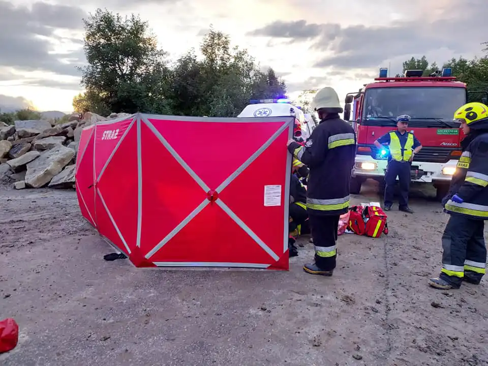 Śmiertelny wypadek w Łostówce. Nie żyje jedna osoba