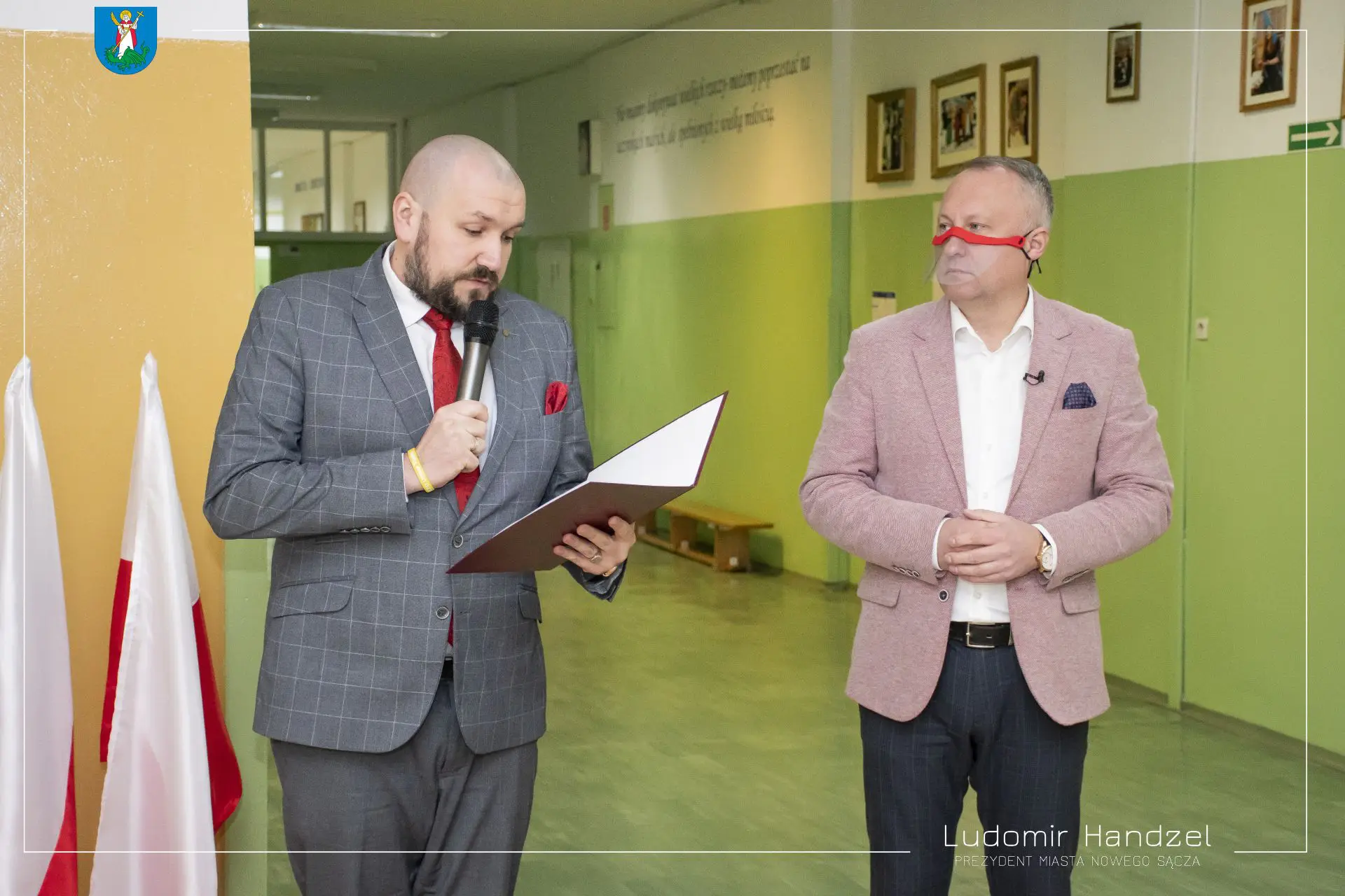 Nowy Sącz: W IV LO Sportowym odsłonięto tablicę upamiętniającą postać Kazimierza Pierackiego