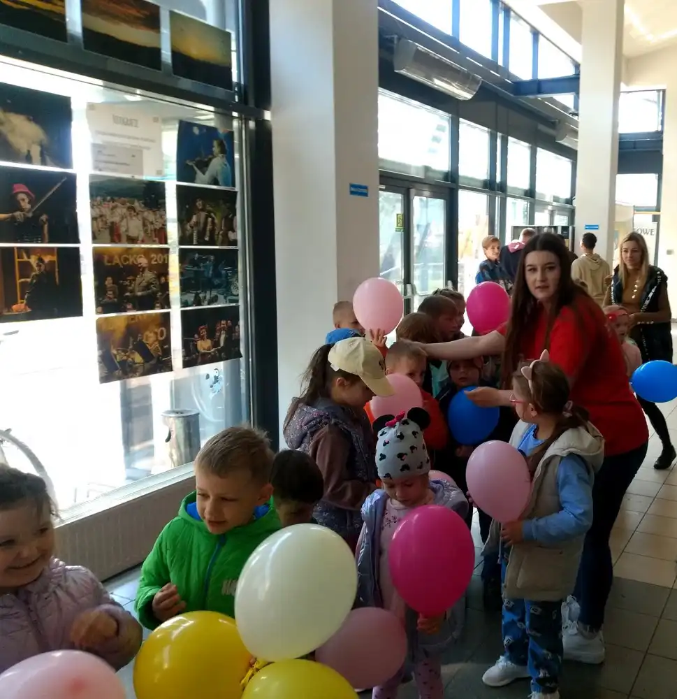 Uczniowie z ZS w Łącku promowali zdrowy styl życia