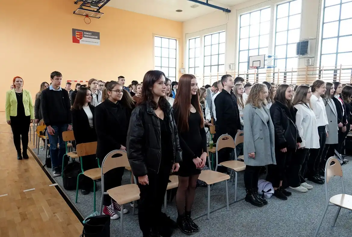 Przy ZSP w Krynicy-Zdroju powstał nowoczesny kompleks boisk i bieżni